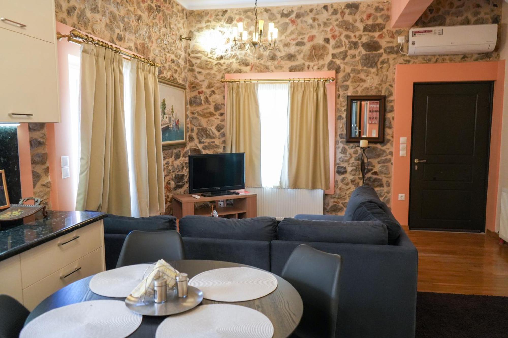Φιλόξενο Σπίτι Apartment Nauplion Exterior foto